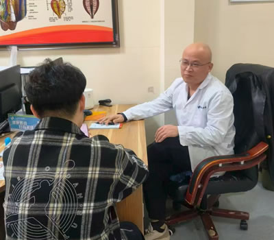丽江市|男科医师高朋磊：守护男性健康，专业男科诊疗
